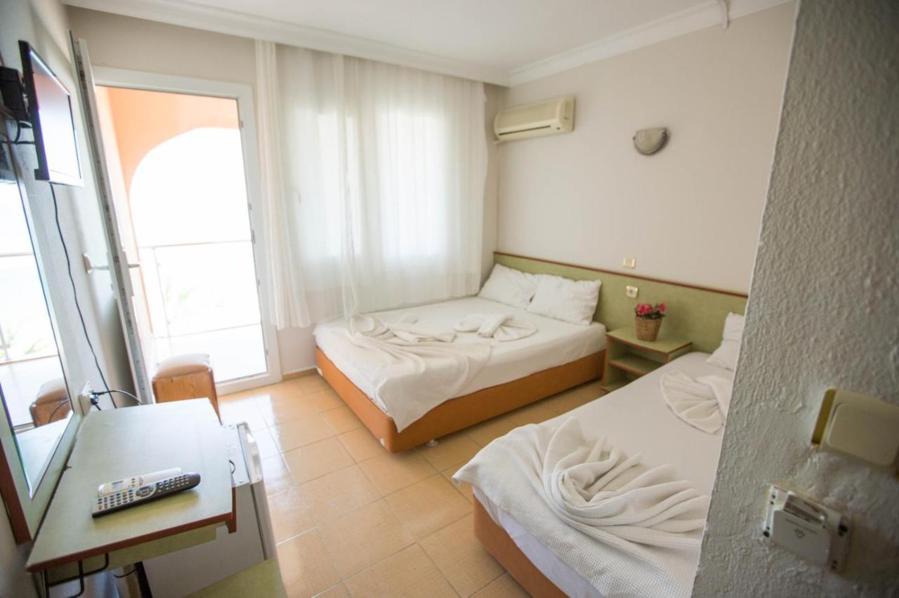 Holiday Hotel Kusadasi Exterior foto