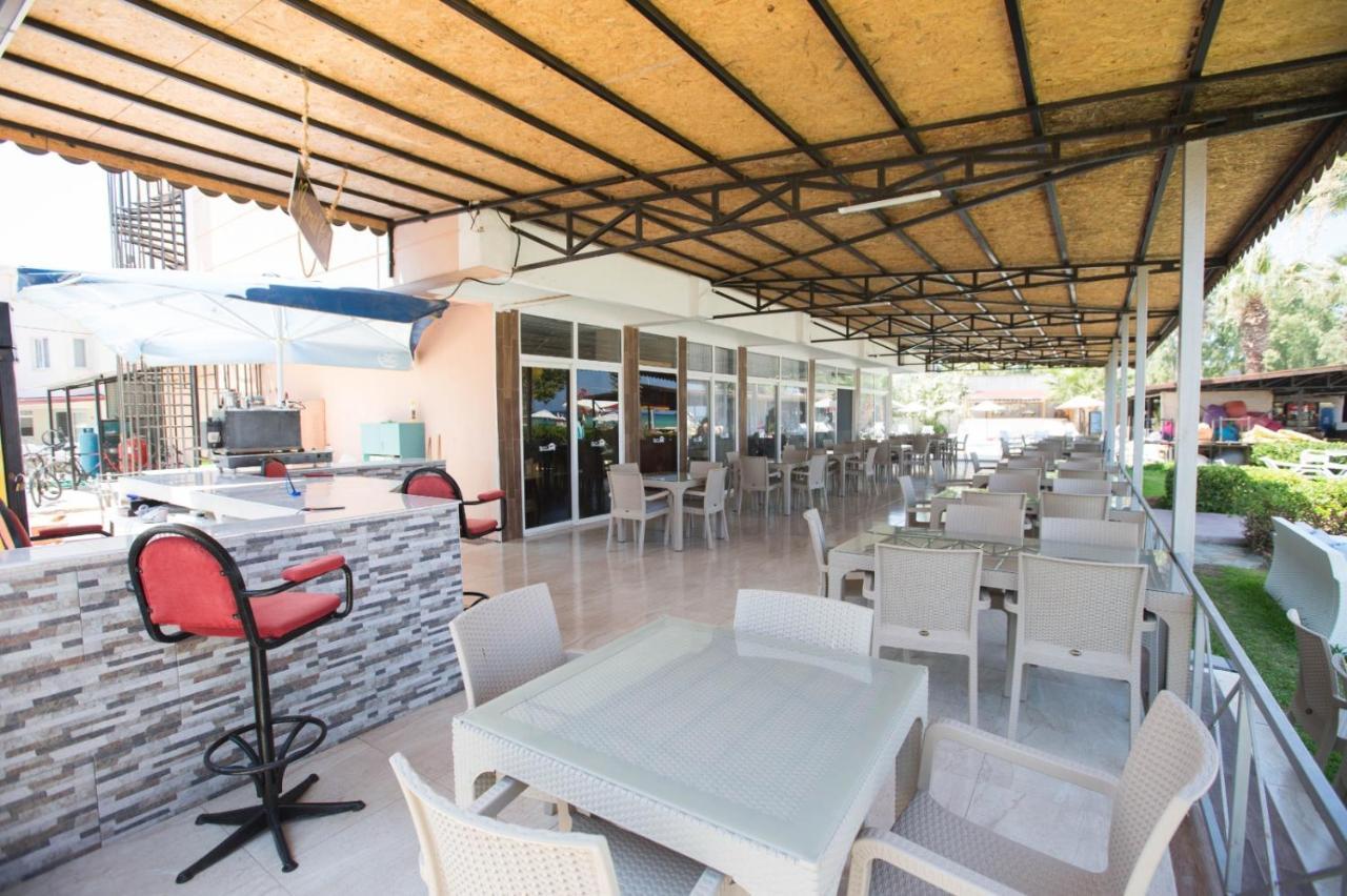 Holiday Hotel Kusadasi Exterior foto