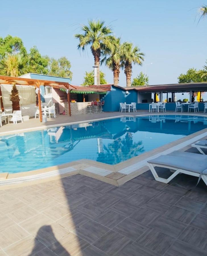 Holiday Hotel Kusadasi Exterior foto